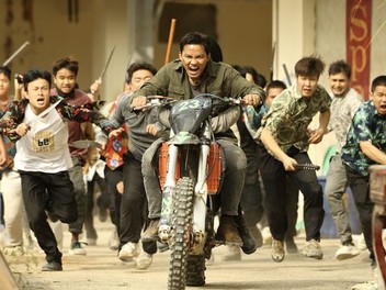 “Striking Rescue (2024) — Aksi Muay Thai Penuh Dendam dan Drama”